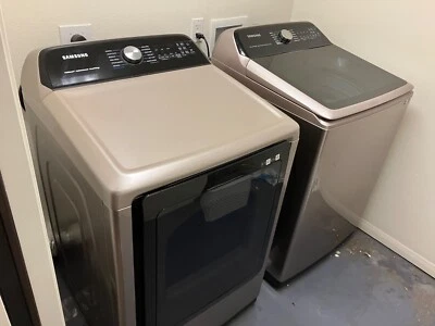 Samsung Electric Smart Washer/Dryer Combo - Image 1 of 4