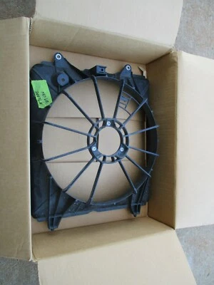 2007 2008 2009 HONDA CR-V CRV РАДИАТОР ОХЛАЖДЕНИЯ ВЕНТИЛЯТОР КОЖУХ OEM 19015-RZA-A01   - Изображение 1 из 4