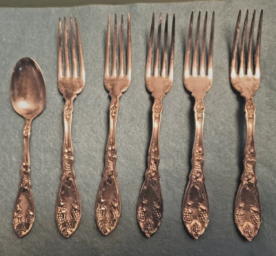 Лот из 6 посеребренных изделий LA CONCORDE 1910 Oneida Wm. УЗОР ВИНОГРАД A Rogers - Изображение 1 из 4