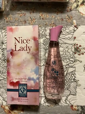 NICE LADY Mujer Diseñador EDT 2.5 OZ Perfume Spray por EAD Foto 1 de 2