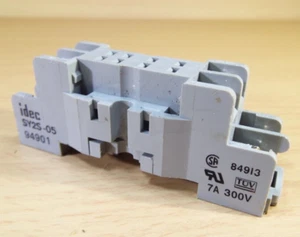 IDEC RELÉ ZÓCALO SY2S-05 CUBO DE USO GENERAL 8 PINES DIN TORNILLO MONTAJE 7A 300V - Imagen 1 de 10