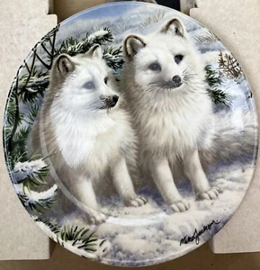 Placa de coleccionista Arctic Fox Cubs. Con certificado de Mike Jackson Royal Grafton - Imagen 1 de 5