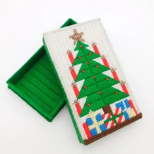 Vintage Plastic Canvas Needlepoint Christmas Tree Box Christmas Card Holder Box - Picture 1 of 9