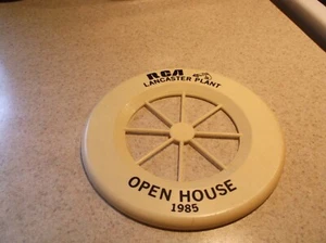 1985 RCA Lancaster Plant Open House - Plastik Schallplatte mit Victrola und Hund - Bild 1 von 12