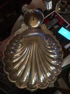 Silver Serving Tray Clamshell With Sauce Dish. - Picture 1 of 6