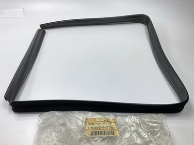 Vedação NOS Glass Run Channel Weatherstrip OEM para Datsun 240z 260z 80335-N3700 - Imagem 1 de 4