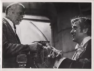 LAURENCE OLIVIER & MICHAEL CAINE in "Sleuth" - Original Vintage Fotografie 1972 - Bild 1 von 1