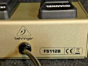 2-Button Behringer FS112B Foot Switch Ultrabass Pedal -Very Long Cord- 1/4" Jack - Picture 1 of 3