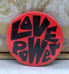 LOVE POWER Vietnam Anti War 70s 1960s Pin Pinback Button Protest Political - Picture 1 of 3