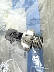 GM Oil Pressure Sensor Switch 12677836 - Picture 1 of 3