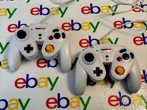 GameStop White G3 TURBO Controllers For Nintendo Gamecube & Wii x2 TESTED/WORK - Picture 1 of 6