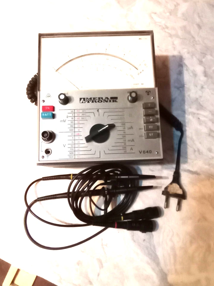 Elektronisches Multimeter V640 mit Beschreibung und Bed.-Anleitung - Bild 1 von 2