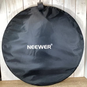 Neewer Chromakey Green/Blue Double Sided Collapsible Background Backdrop - Picture 1 of 5