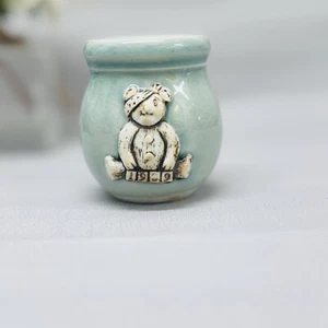 1989 Ned Heywood Chepstow Pottery 3D Bear Design Green Porcelain Pot - Picture 1 of 24