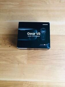 Gear VR Headset with Virtual Reality Controller - Samsung - Full 360°