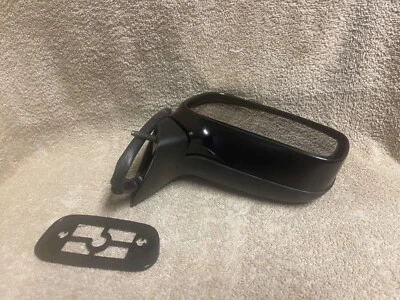 НОВЫЙ ИЗ СТАРЫХ ЗАПАСОВ FORD E6FZ-17682-C 1985-90 ESCORT 1986-88 EXP 1985-87 MERMERCURY LYNX RH POWER - Изображение 1 из 4