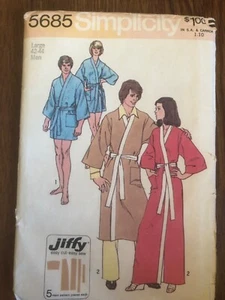 Vintage Simplicity 5685 Men’s Large 42-44 Jiffy Kimono Robe Pattern Or Misses - Picture 1 of 3