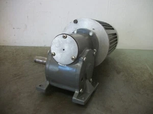 BALDOR 20:1 RAPPORTO INVERTER DUTY MOTORE IDGM2503 83RPM - Foto 1 di 4