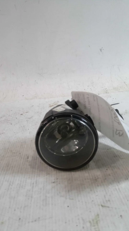 Conjunto de luces antiniebla izquierda Nissan Quest 2013 OEM azul 261508993B 261508998B Foto 1 de 4