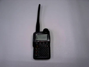 Yaesu Vertex Standard VX-3 Dual Band Transceiver - Zdjęcie 1 z 7