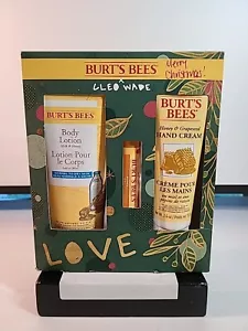 Burt's Bees lozione corpo, set crema per le mani miele e balsamo per labbra - Foto 1 di 9