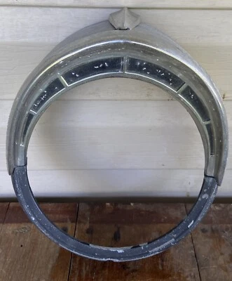 Оригинальный хромированный ободок ковшеобразной фары для FORD Fairlane 1955-1956 годов выпуска - Изображение 1 из 4