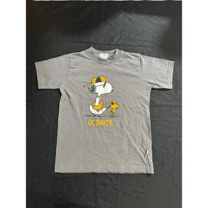 UC Davis Peanuts Snoopy Tee Youth Medium (10/12) Gray Charles Schultz - Picture 1 of 8