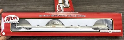 ATLAS HO RTR #20003699 89’ 4” Flat Car Santa Fe #296440 NIB - Image 1 of 3