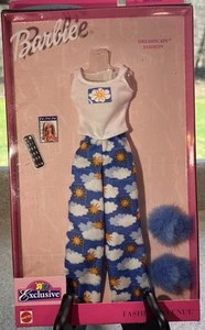 Barbie Fashion Avenue DREAMSCAPE FASHION Outfit Pants Top Fuzzy Slippers NEW - Picture 1 of 3