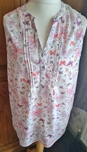 A Ivory Butterfly Print Blouse by George Size 18 - Picture 1 of 3