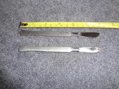 Lot of 2 vintage Russian Soviet Union surgical scalpels knives - Image 1 of 3