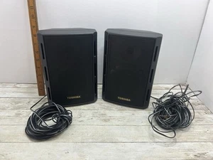 Vintage Toshiba book shelf Speakers Black x2 Pair With Cables Free Postage - Picture 1 of 5