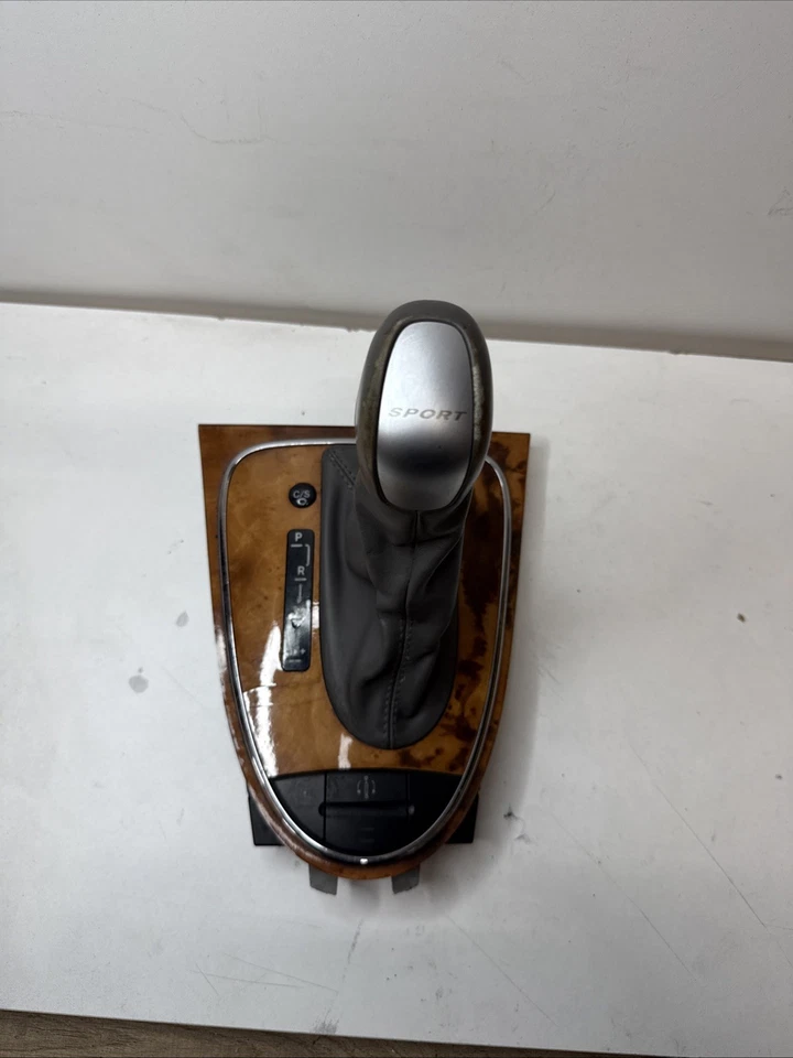 Palanca de cambios automática Mercedes BenzW211 E500 2003-2009 2112672224 Foto 1 de 4
