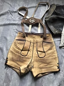 kurze Lederhose aus Glattleder, Unikat, Vintage, Hosenträger, Größe M - Bild 1 von 16