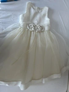 Girls Ivory Holiday Or Flower Girl dress size 5 Toddler - Picture 1 of 8