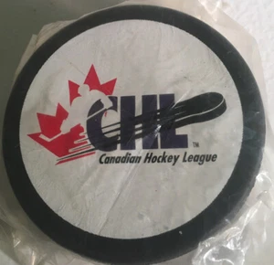 CHL Canadian Hockey League Game Puck Logo New Red White Blue - Picture 1 of 2