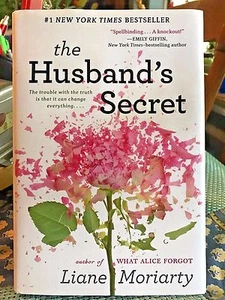 The Husband's Secret, Liane Moriarty - Hardcover w/DJ - Foto 1 di 3