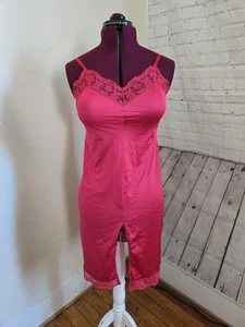 Camicia da notte vintage Olga rosa slip spacco anteriore bordo in pizzo lucido scivoloso taglia 34 made in USA - Foto 1 di 10