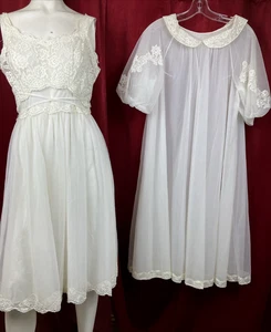 34 Shadowline Two-Piece Wedding Bridal Chiffon Nightgown And Robe Peignoir Set - Picture 1 of 9