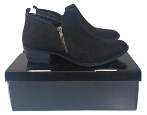 Neu Torrid Größe 10,5 4B Weite schwarz perforiert Stiefelette Bootie Wildlederoptik - Bild 1 von 11