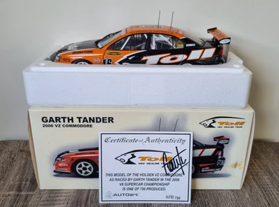 1:18 AUTOart Garth Tander 2006 HSV VZ Commodore w/ signed COA - image 1 of 2