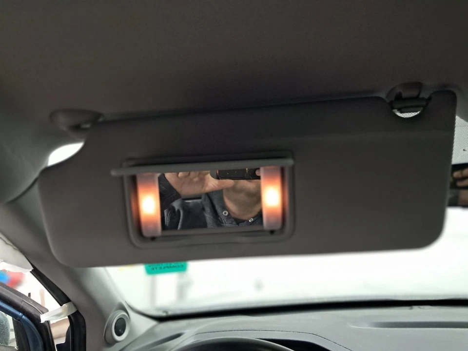 Used Left Sun Visor fits: 2019 Honda Pilot w/illumination Left Grade A - Image 1 of 4