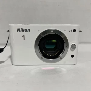 Nikon 1 J1 10.1MP Digitalkamera weiß nur Gehäuse TEILE KEIN STROM - Bild 1 von 6
