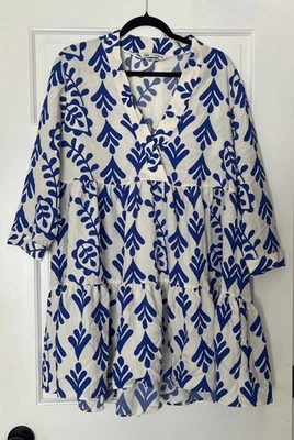 Vestido túnica Zara en capas grande Carrie Babydoll Vine blanco azul playa Preppy Blog Foto 1 de 4