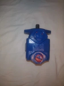 EATON/VICKERS/REV POWER STEERING PUMP MODEL #V20 1P13S38C11L063 - Picture 1 of 5
