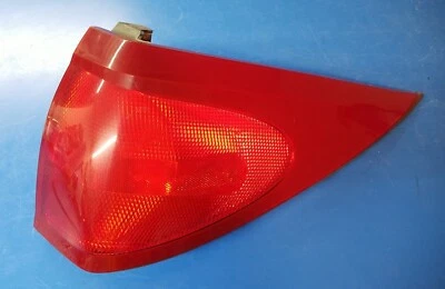 Luz trasera lateral derecha para pasajero Buick Rendezvous 2004-2007 usada Foto 1 de 4