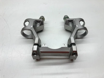 PIASTRA FORCELLA FORK SUPERIORE RISER ANTERIORE HONDA XADV X-ADV 750 2017-2018 - Immagine 1 di 4