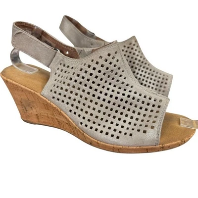 Sandalias de cuña perforadas Rockport Briah de cuero metálico talla 8,5 Foto 1 de 4