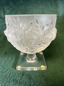 Lalique France Elizabeth Vase Frosted Crystal Sparrow Birds Leaves 5.25” Tall - Picture 1 of 9