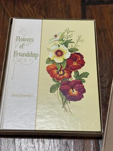 Flowers of Friendship Ireoy Brownlow in a box - Picture 1 of 8